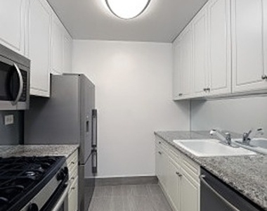 East 29th Street - Photo Thumbnail 1