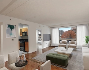 West 30 Street - Photo Thumbnail 1