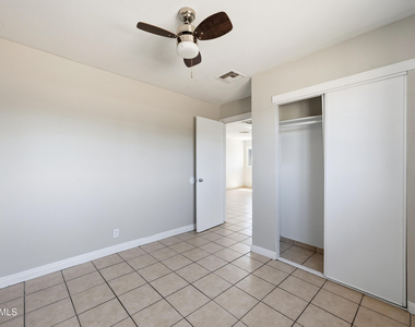 5206 W Ocotillo Road - Photo Thumbnail 9