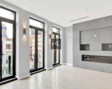 Bowery - Photo Thumbnail 1