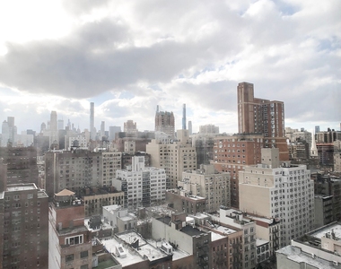 E 82 St - Photo Thumbnail 9