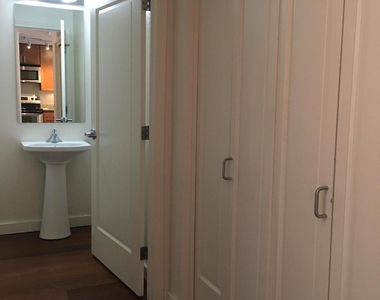 310 S 4th Street - Photo Thumbnail 14