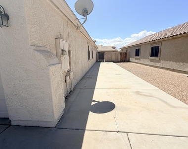 43845 W Arizona Avenue - Photo Thumbnail 19