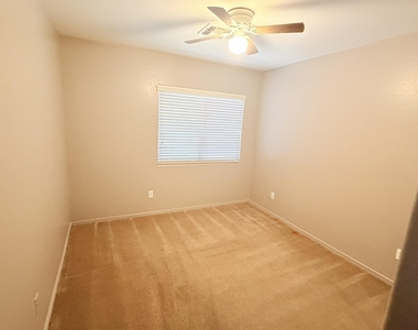 43845 W Arizona Avenue - Photo Thumbnail 7