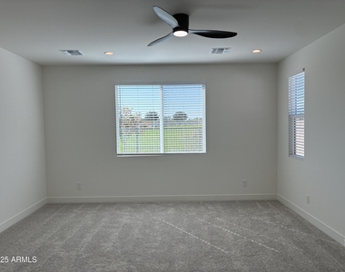 10862 N Brownsville Lane - Photo Thumbnail 17