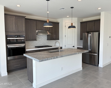 10862 N Brownsville Lane - Photo Thumbnail 13