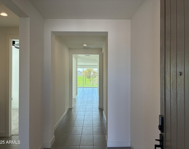 10862 N Brownsville Lane - Photo Thumbnail 4