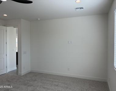 10862 N Brownsville Lane - Photo Thumbnail 18