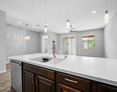 250 W Queen Creek Road - Photo Thumbnail 15