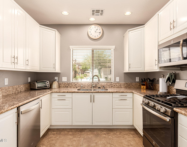 22075 N 103rd Lane - Photo Thumbnail 12