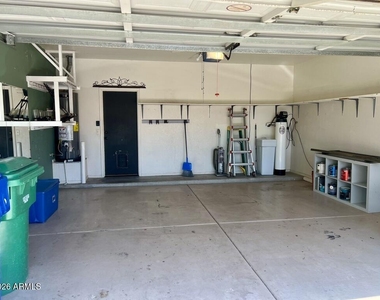 2527 N Silverado -- - Photo Thumbnail 13