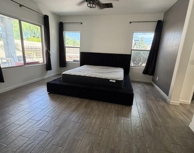 2527 N Silverado -- - Photo Thumbnail 6