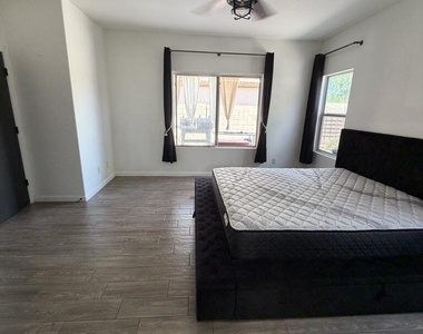 2527 N Silverado -- - Photo Thumbnail 7