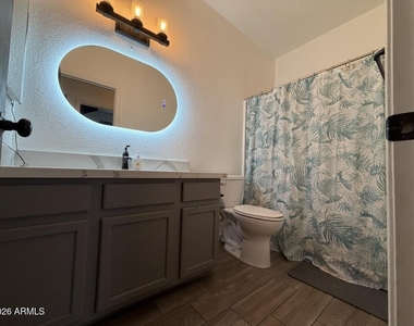 2527 N Silverado -- - Photo Thumbnail 12