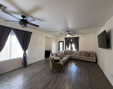 2527 N Silverado -- - Photo Thumbnail 5