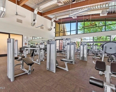 7826 S Peppertree Drive - Photo Thumbnail 23