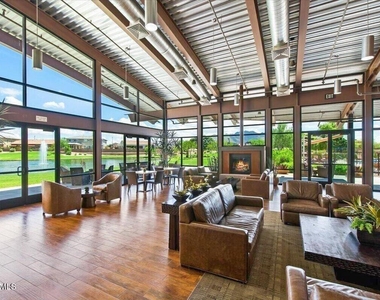 7826 S Peppertree Drive - Photo Thumbnail 21