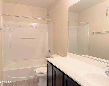 7826 S Peppertree Drive - Photo Thumbnail 15