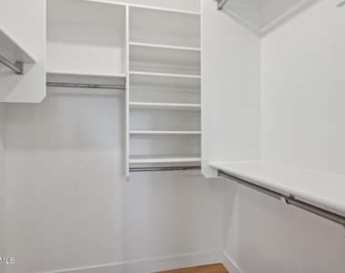 2131 S Peppertree Drive - Photo Thumbnail 24