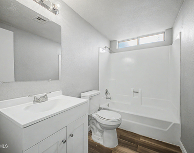 7144 N 66th Drive - Photo Thumbnail 24