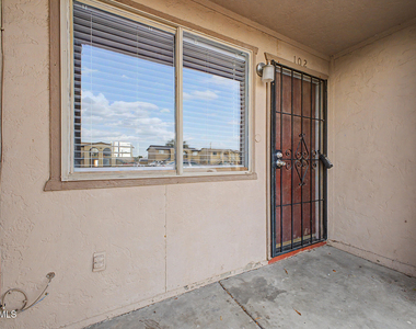 7144 N 66th Drive - Photo Thumbnail 7