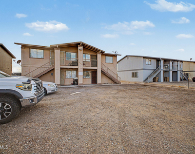 7144 N 66th Drive - Photo Thumbnail 1