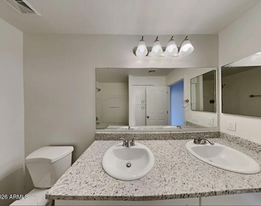 42366 W Bunker Drive - Photo Thumbnail 4