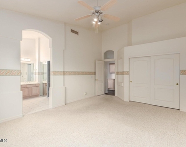 6230 W Irma Lane - Photo Thumbnail 19