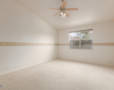 6230 W Irma Lane - Photo Thumbnail 18