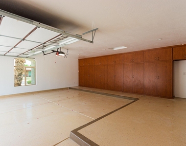 719 E Fairway Drive - Photo Thumbnail 40
