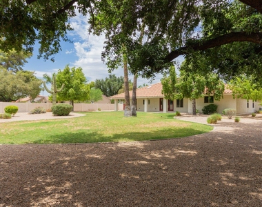 719 E Fairway Drive - Photo Thumbnail 38