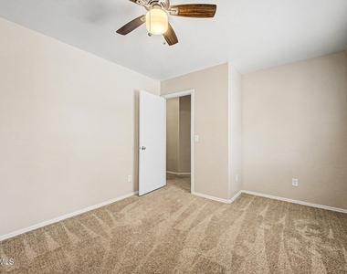 2159 W Pinkley Avenue - Photo Thumbnail 22