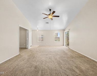 2159 W Pinkley Avenue - Photo Thumbnail 6