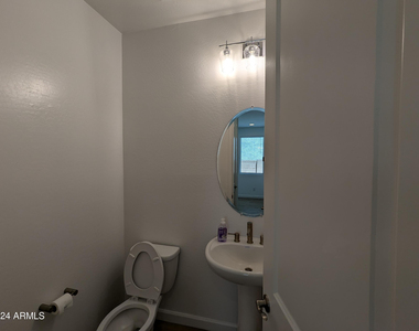 2207 W Paso Trail - Photo Thumbnail 12