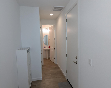 2207 W Paso Trail - Photo Thumbnail 9