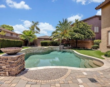 2717 E Teakwood Place - Photo Thumbnail 2