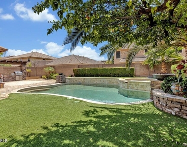 2717 E Teakwood Place - Photo Thumbnail 39