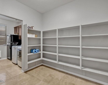 2717 E Teakwood Place - Photo Thumbnail 10