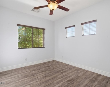 16809 W Magnolia Street - Photo Thumbnail 13