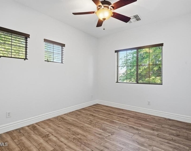 16809 W Magnolia Street - Photo Thumbnail 15