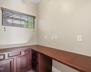 16809 W Magnolia Street - Photo Thumbnail 14