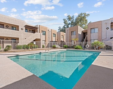 1065 W 1st Street - Photo Thumbnail 12