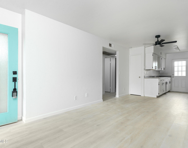 2444 E Willetta Street - Photo Thumbnail 6