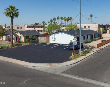 2444 E Willetta Street - Photo Thumbnail 5