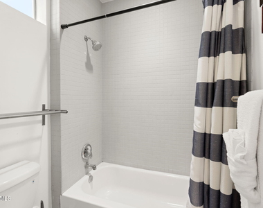 1111 W University Drive - Photo Thumbnail 11