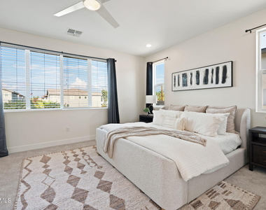 3104 N 37th Street - Photo Thumbnail 7