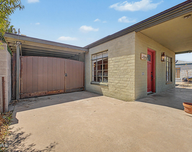 1333 E Monte Vista Road - Photo Thumbnail 8