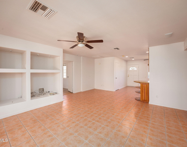 7337 E Lewis Avenue - Photo Thumbnail 4