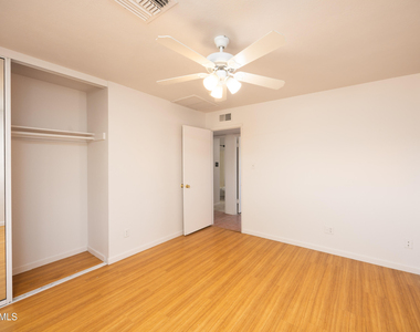 7337 E Lewis Avenue - Photo Thumbnail 10