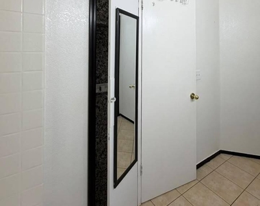 7529 W Comet Avenue - Photo Thumbnail 12
